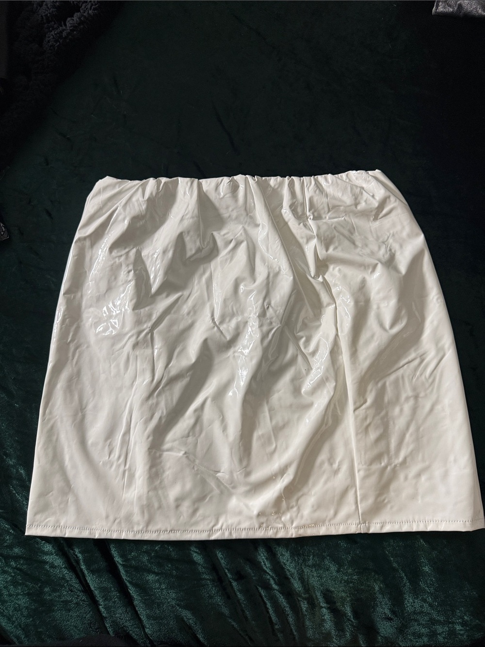 Shiny White Vinyl Mini Skirt - Picture 2 of 3